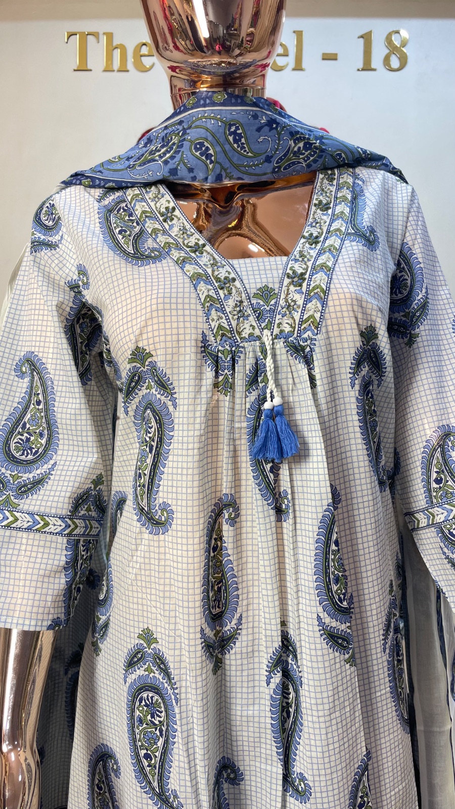 Checks kurti set angle 3