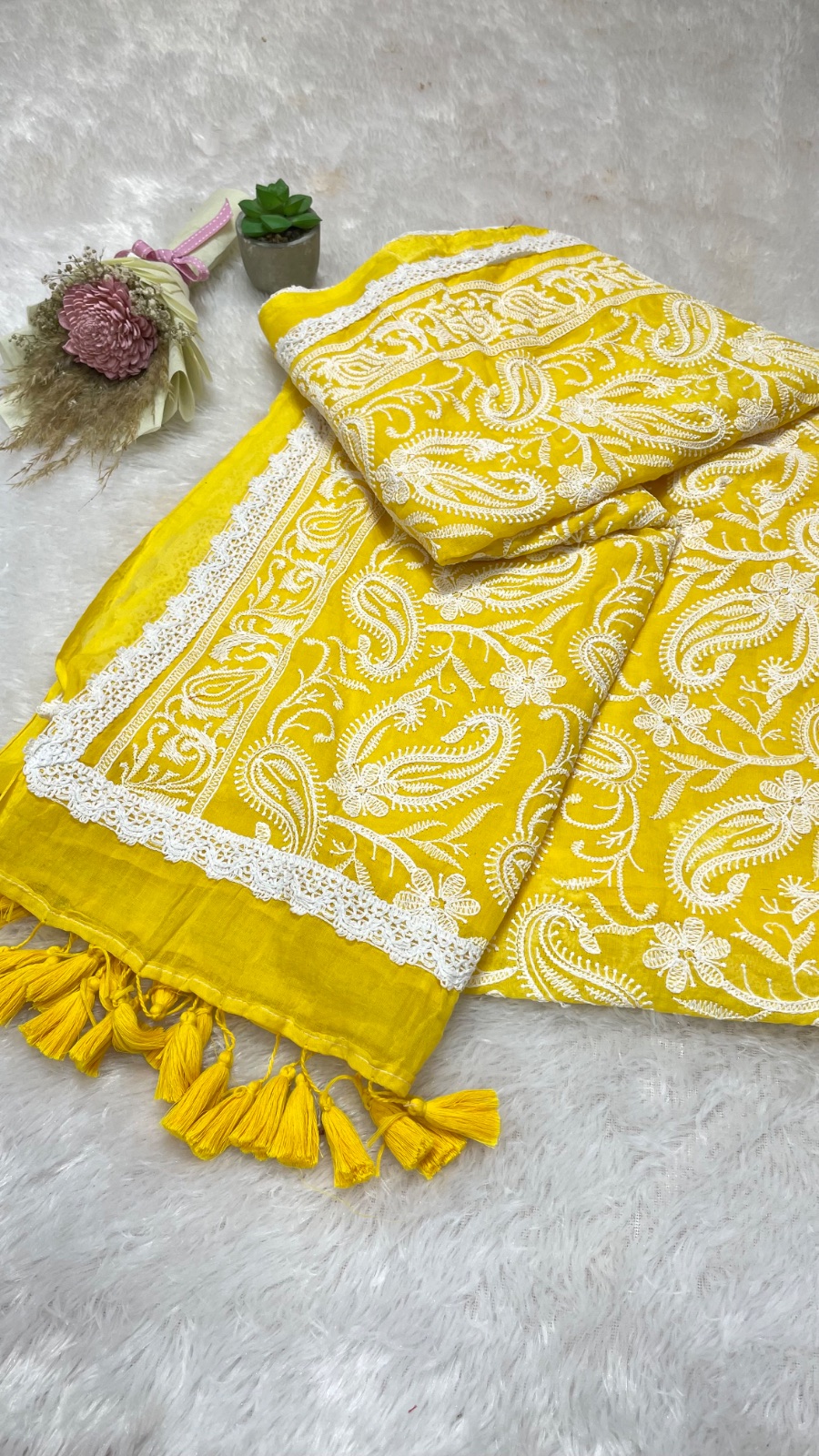 Chikankari saree