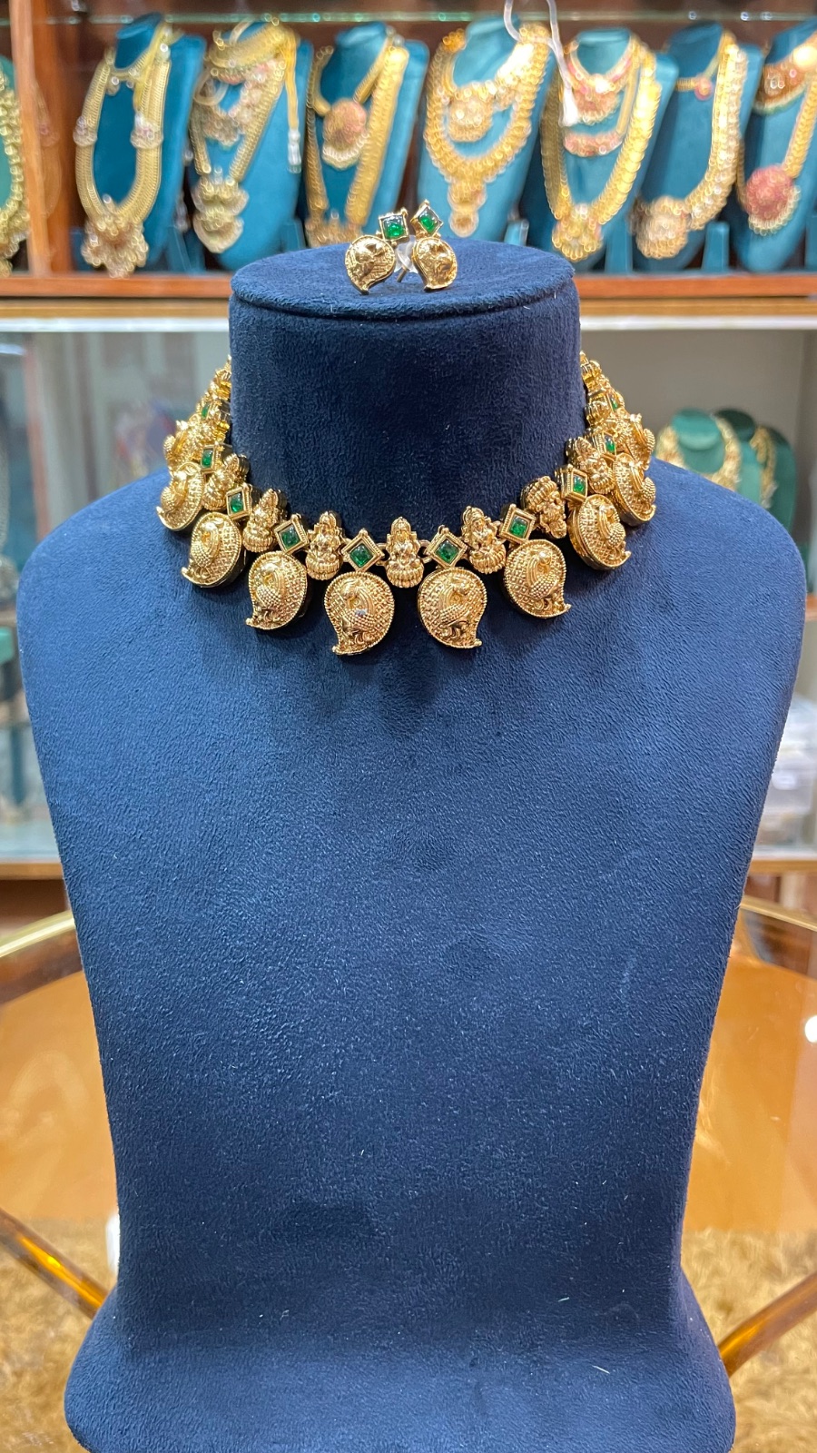 Small mango design necklace
