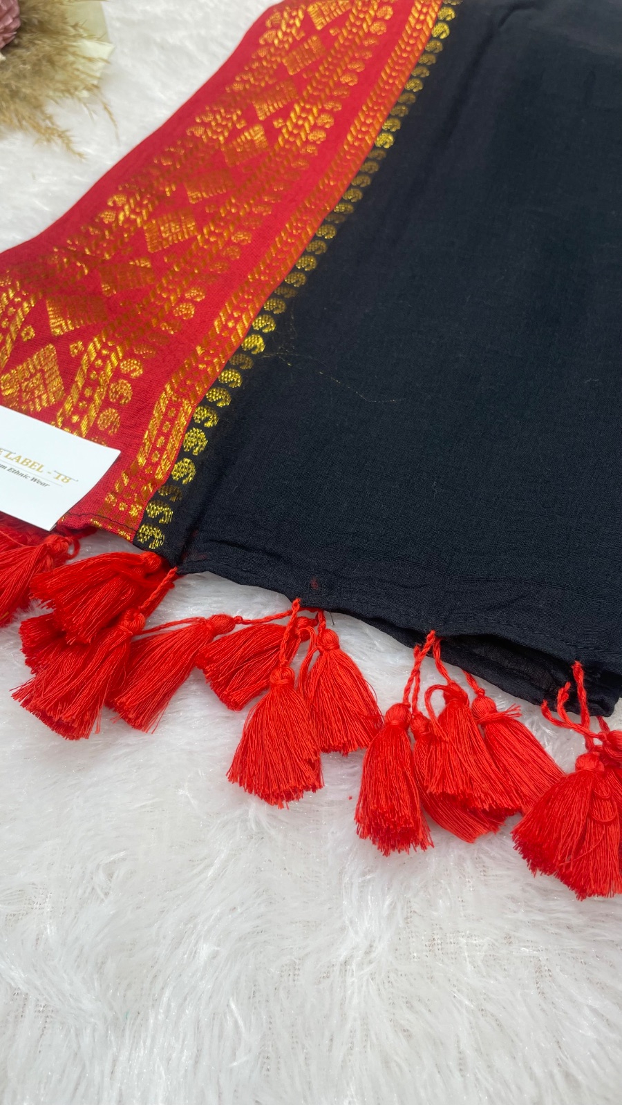 Red cotton saree angle 4