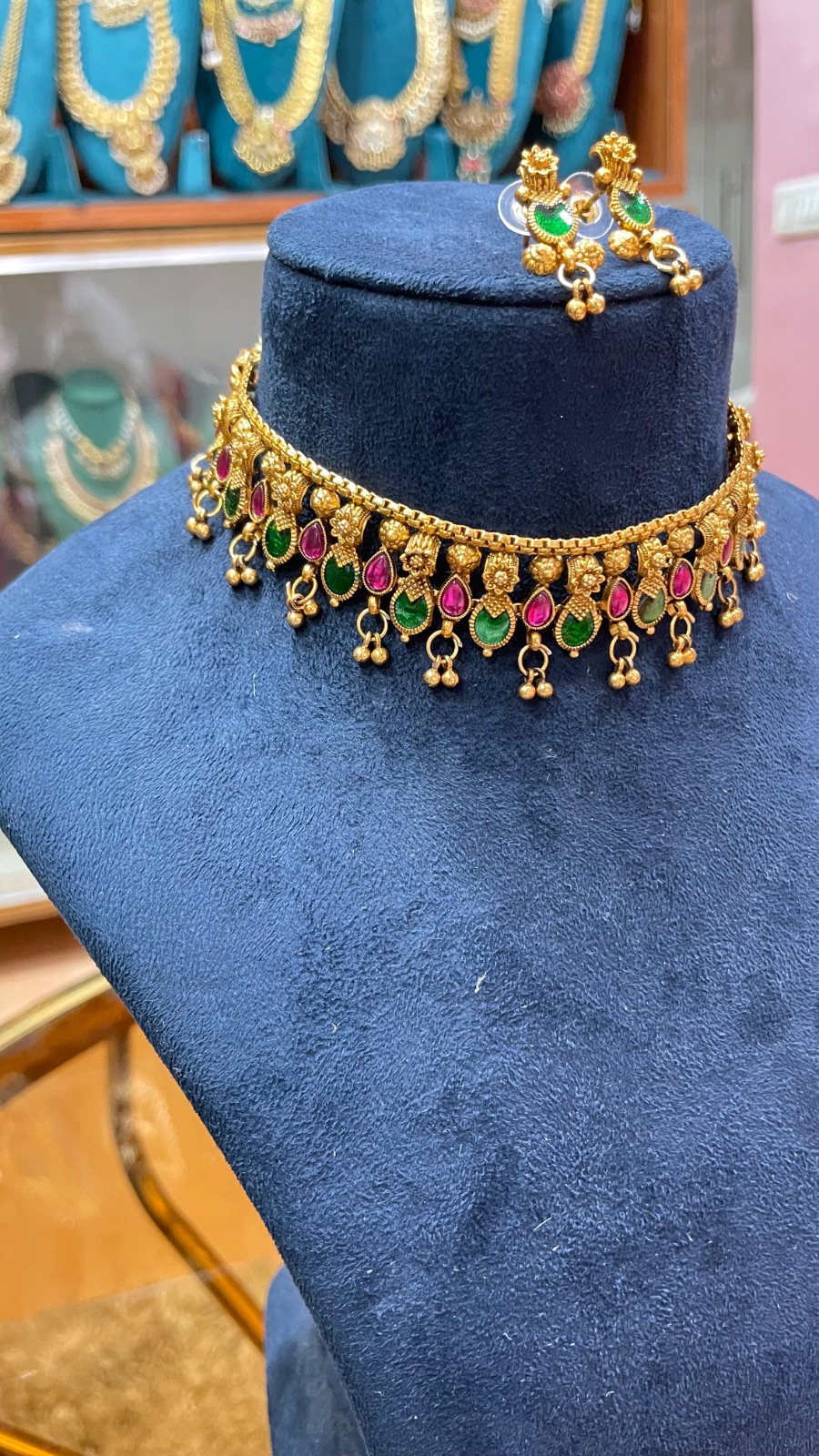 Pink and green drops choker angle 2