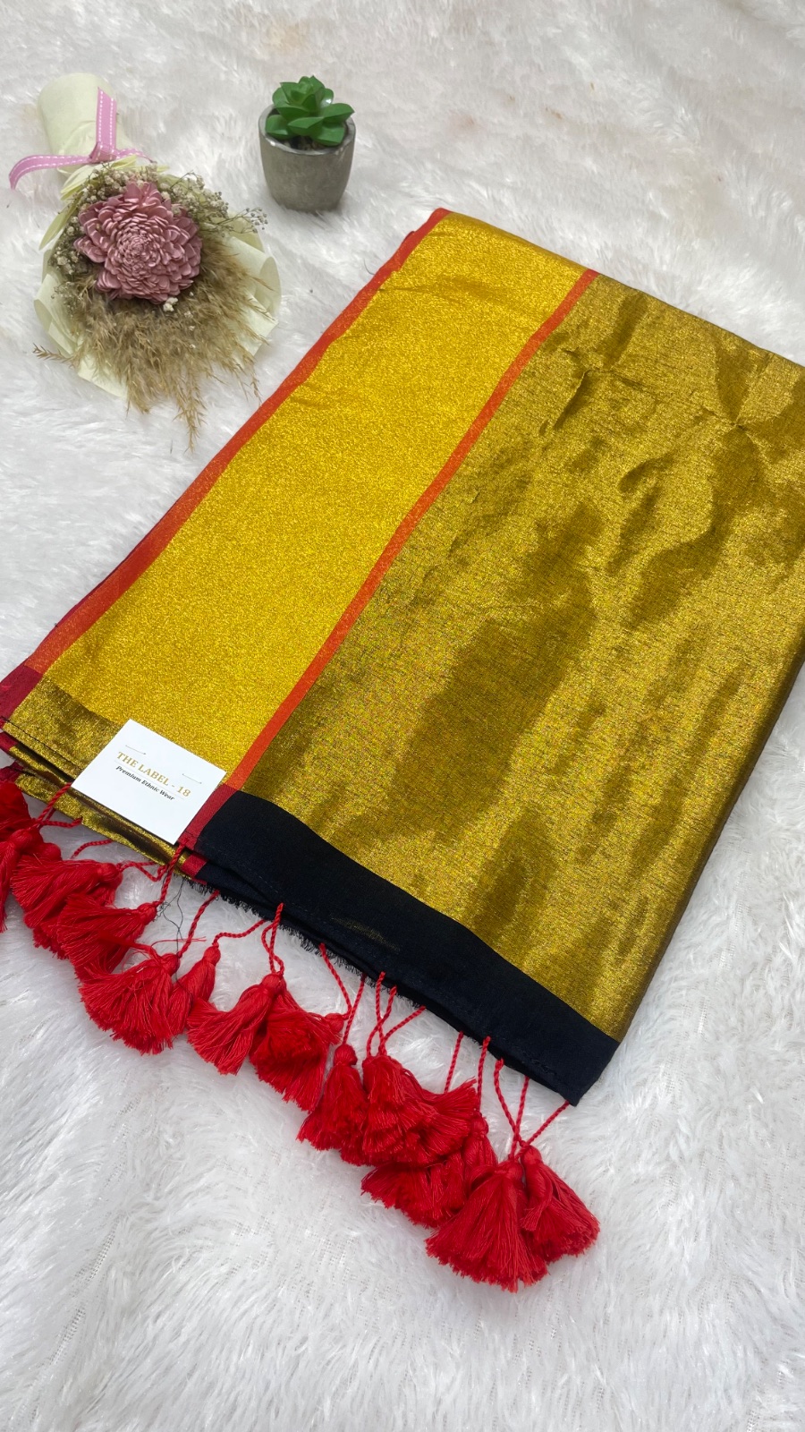 Gold border black saree angle 2