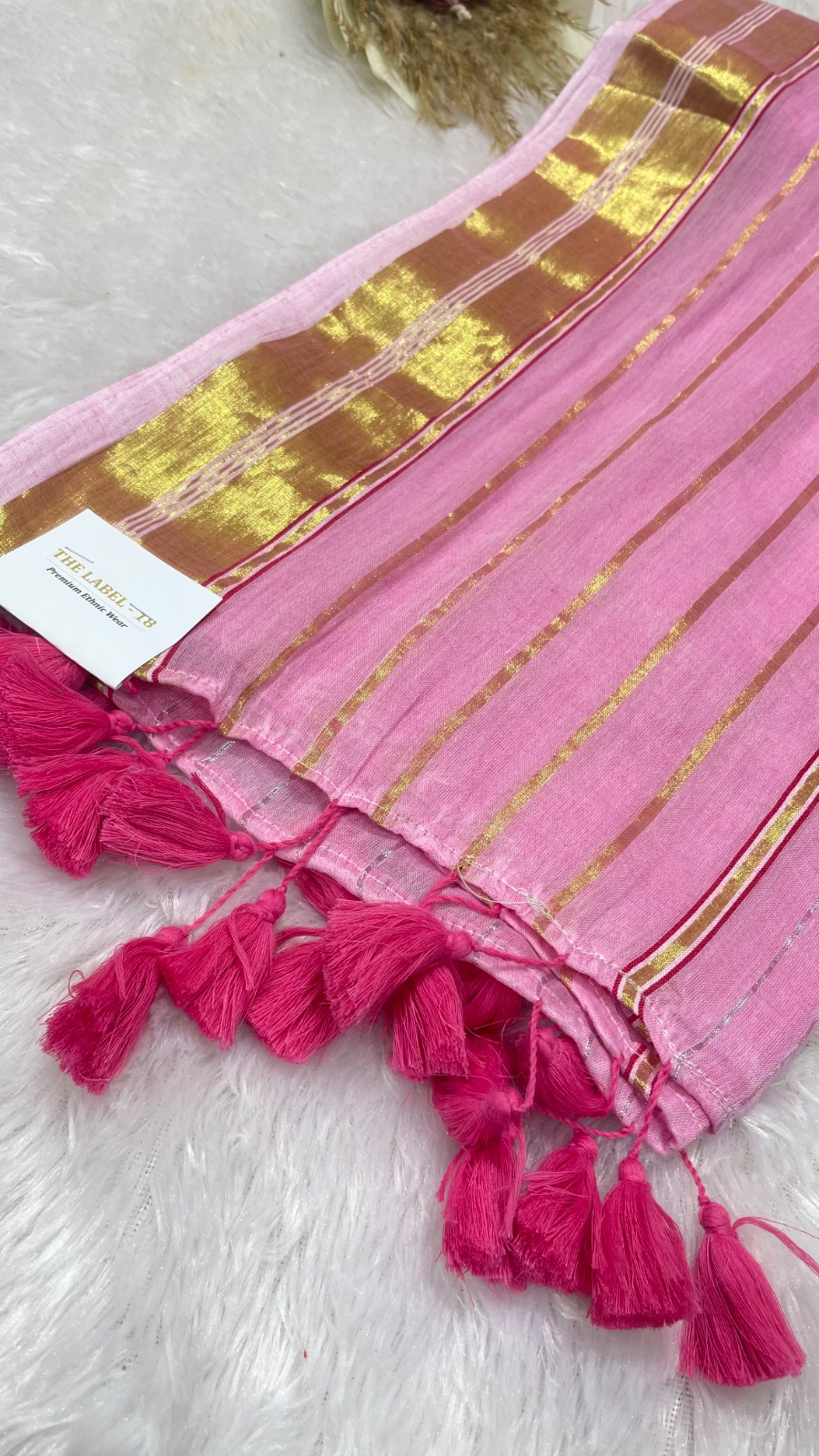 Pink colour cotton saree angle 3