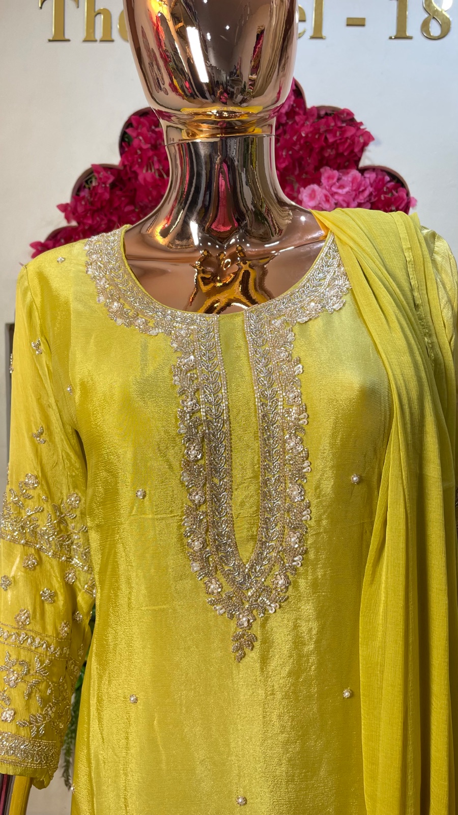 Yellow kurti set angle 4