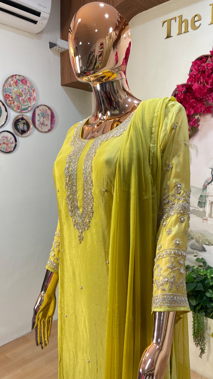 Yellow kurti set angle 5
