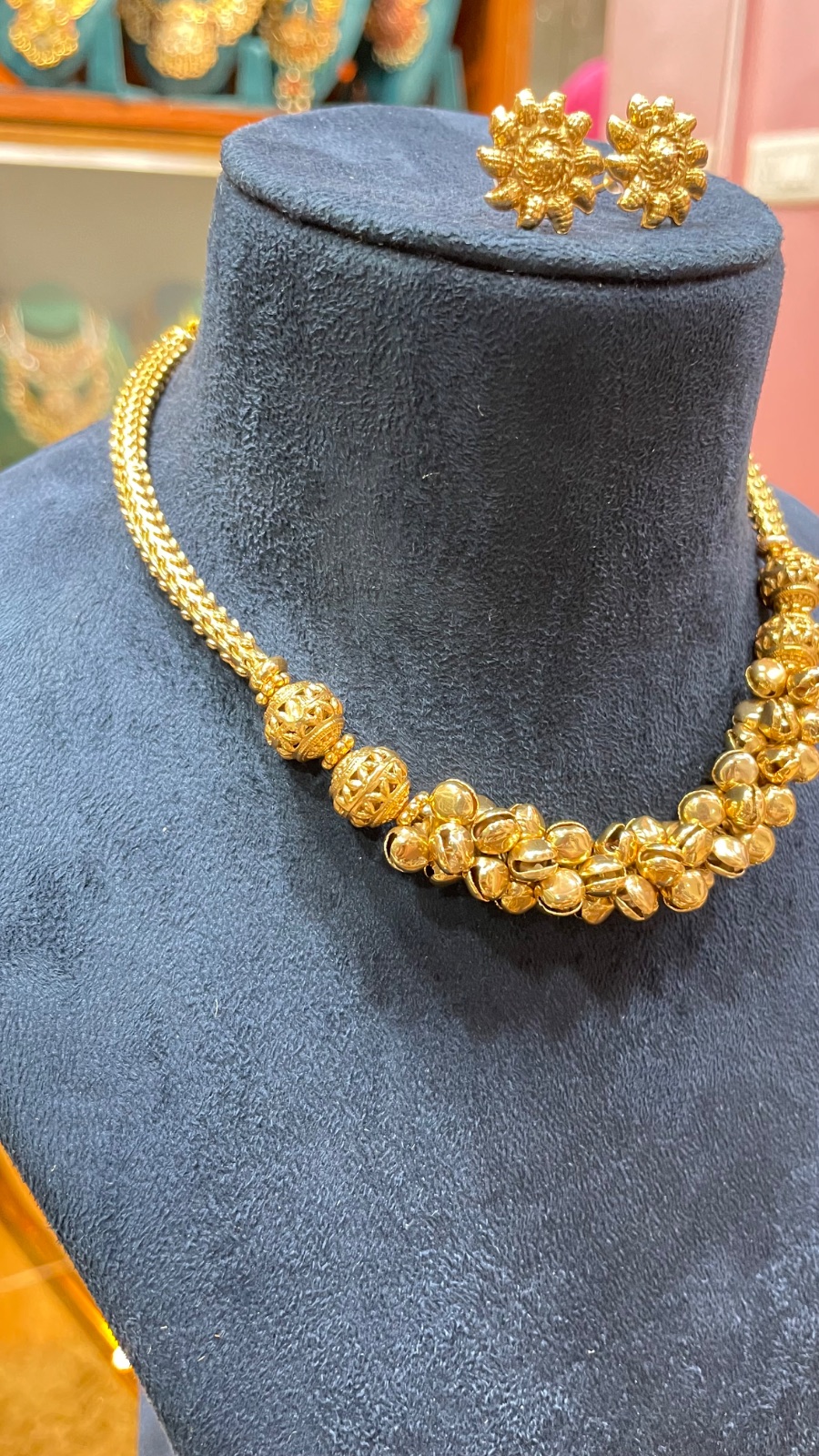 gejje necklace angle 3