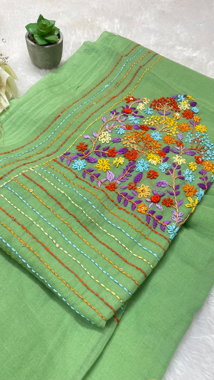 Embroidery cotton saree angle 3