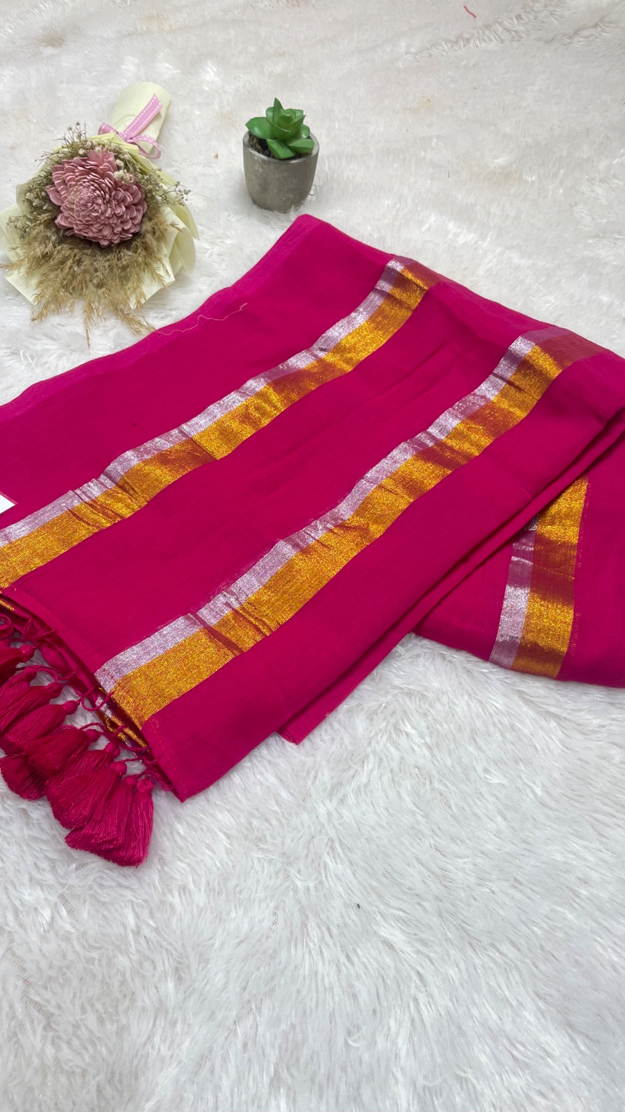 Pink cotton saree angle 2