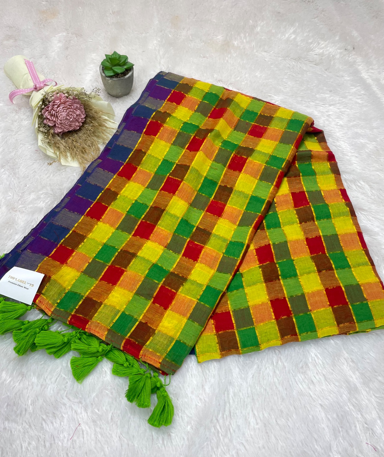 Checks pattern saree
