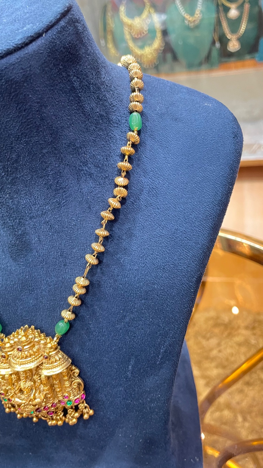 Lakshmi design with temple style necklace angle 3
