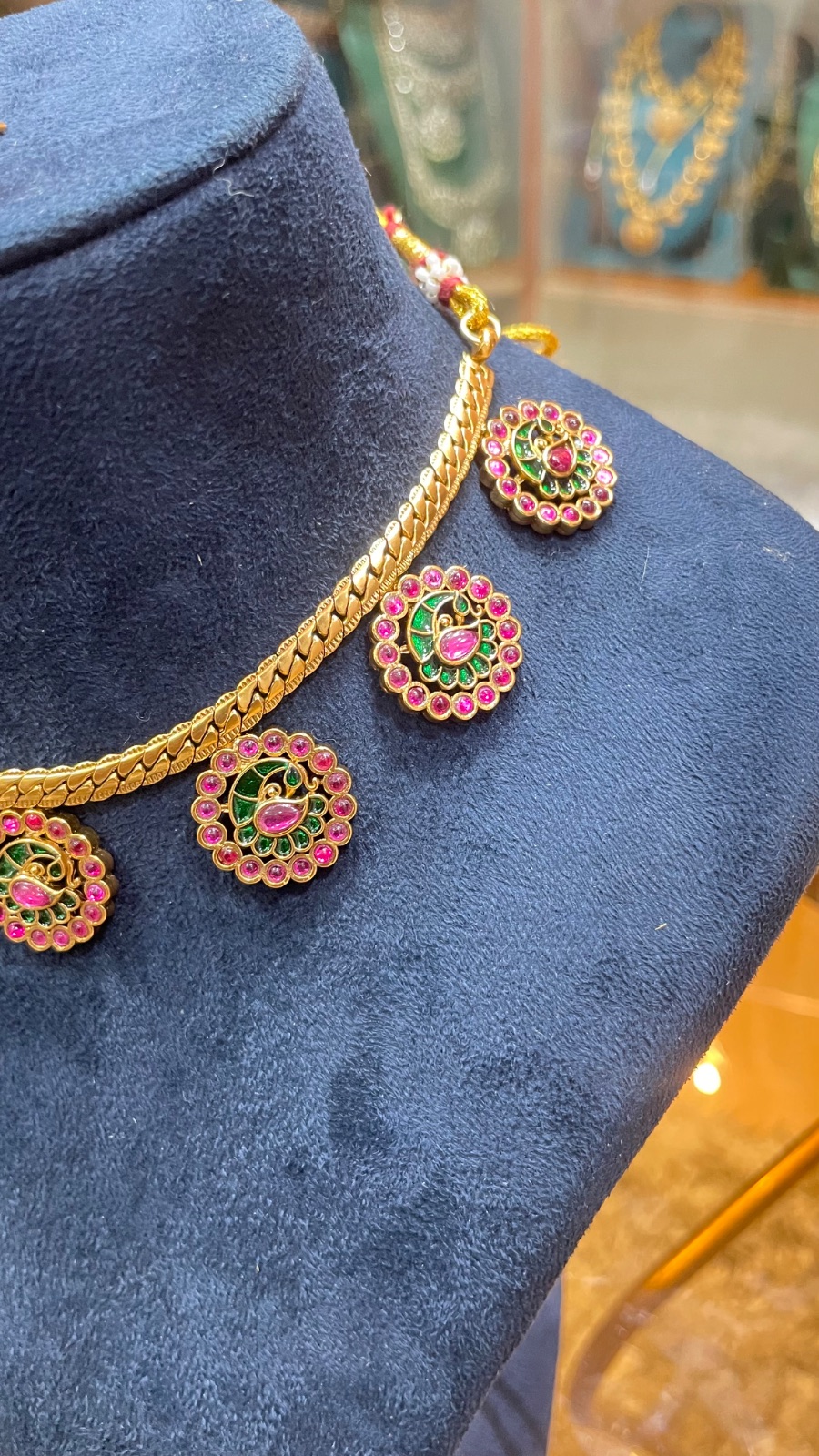 Peacock design with pink stones angle 3