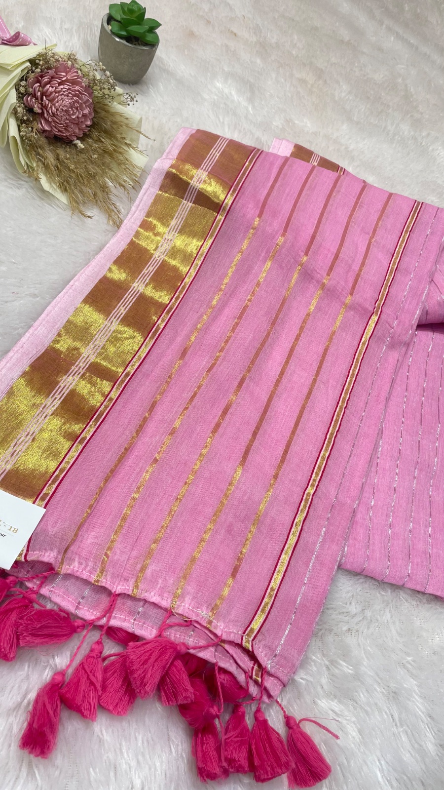 Pink colour cotton saree angle 2
