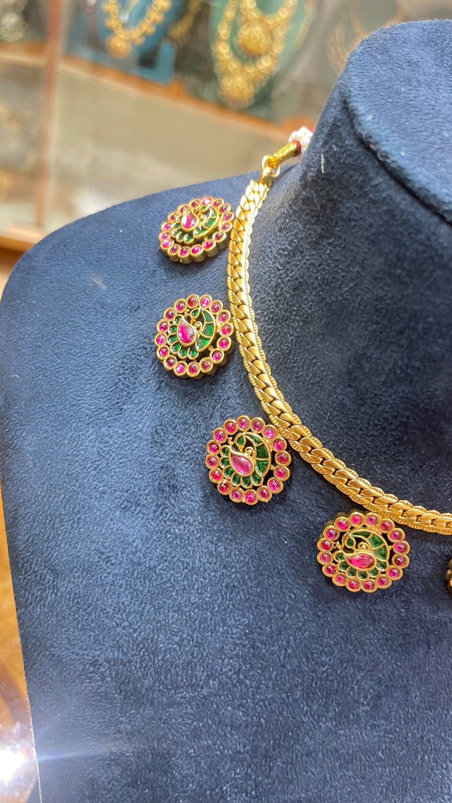 Peacock design with pink stones angle 2