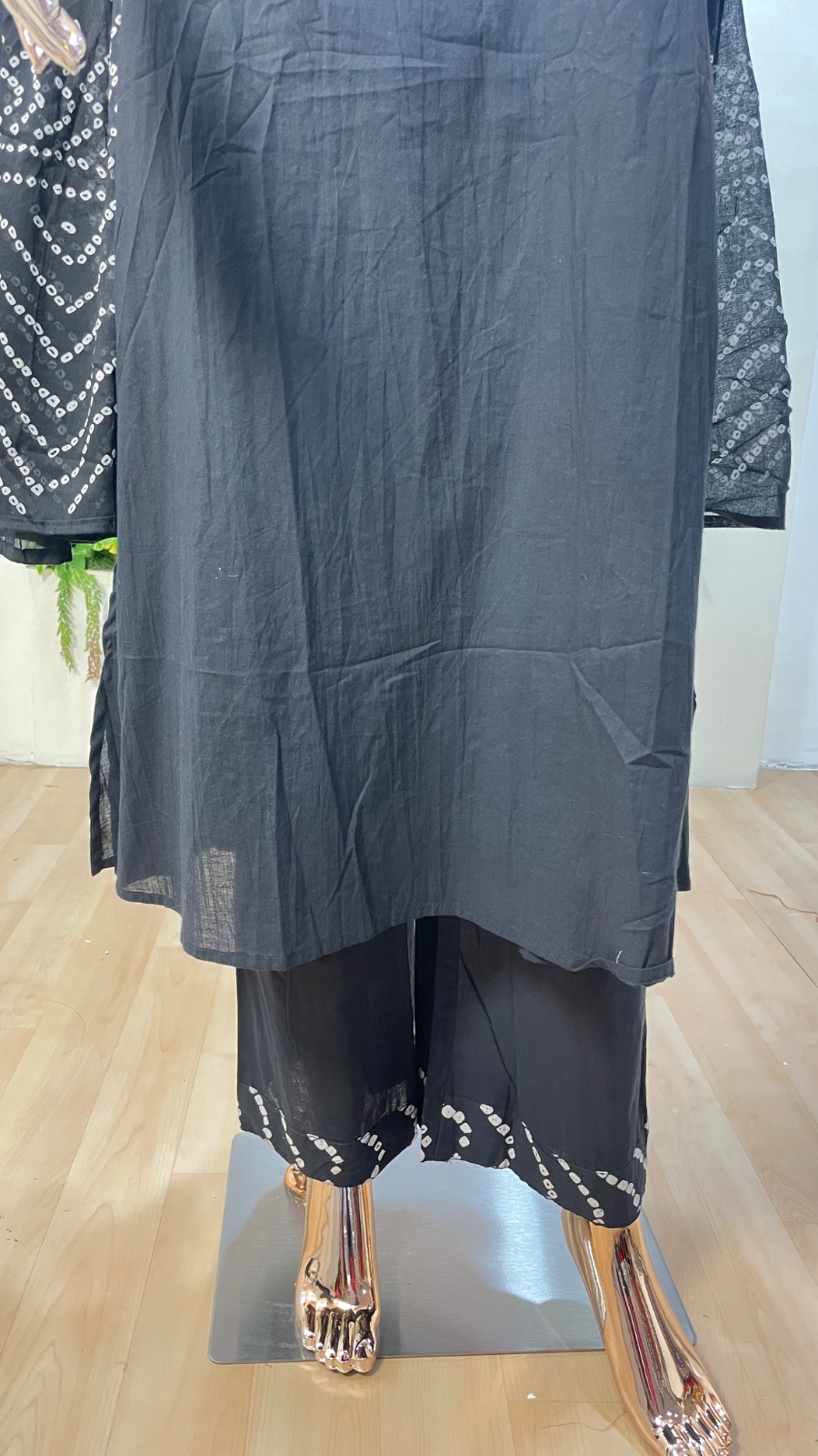 Black kurti set angle 5