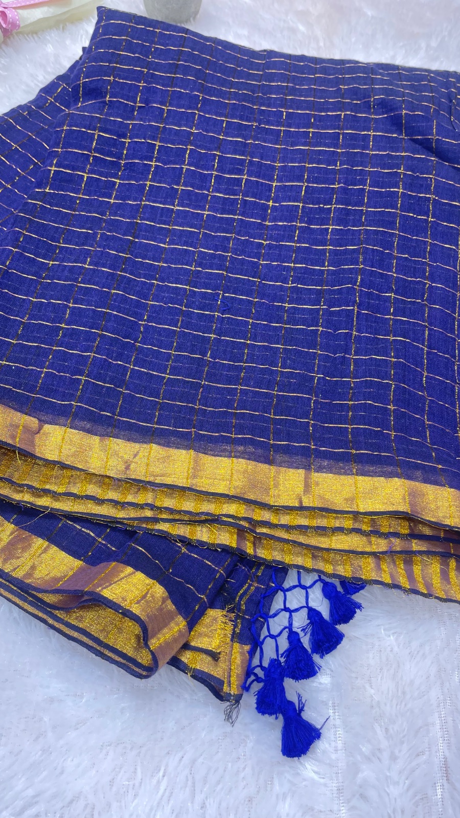 Golden sari checks saree angle 3