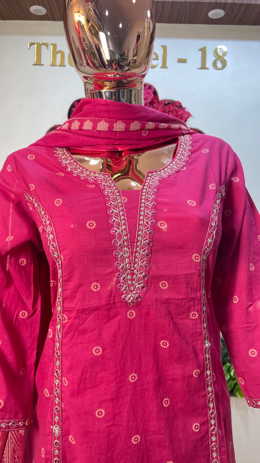Pink kurti set angle 3