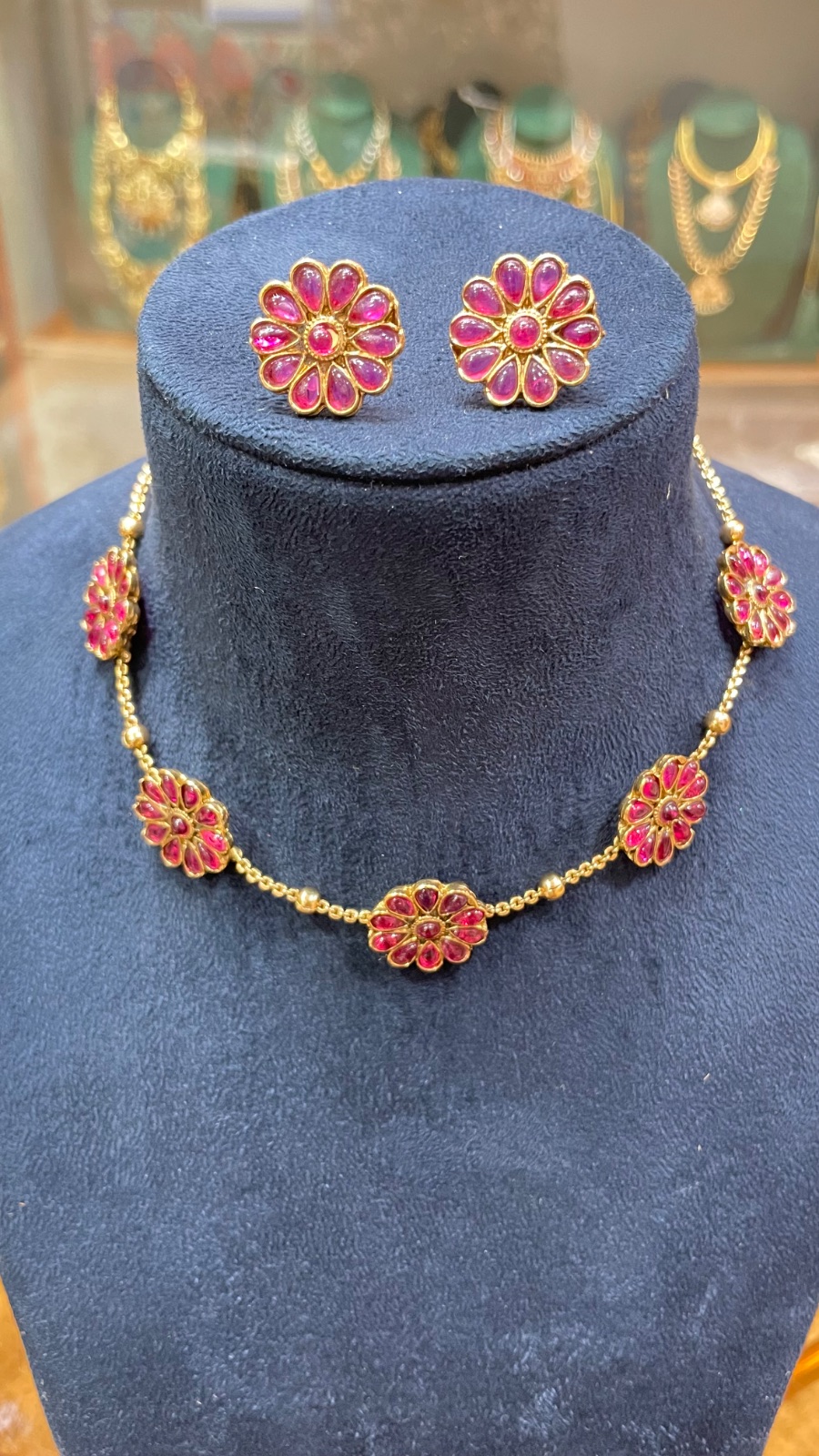 pink stones with flower design angle 4