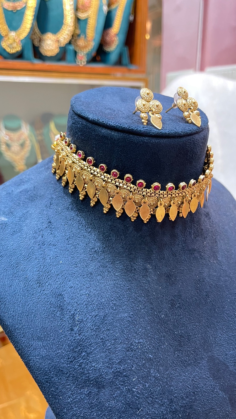 Leaf drop choker angle 2