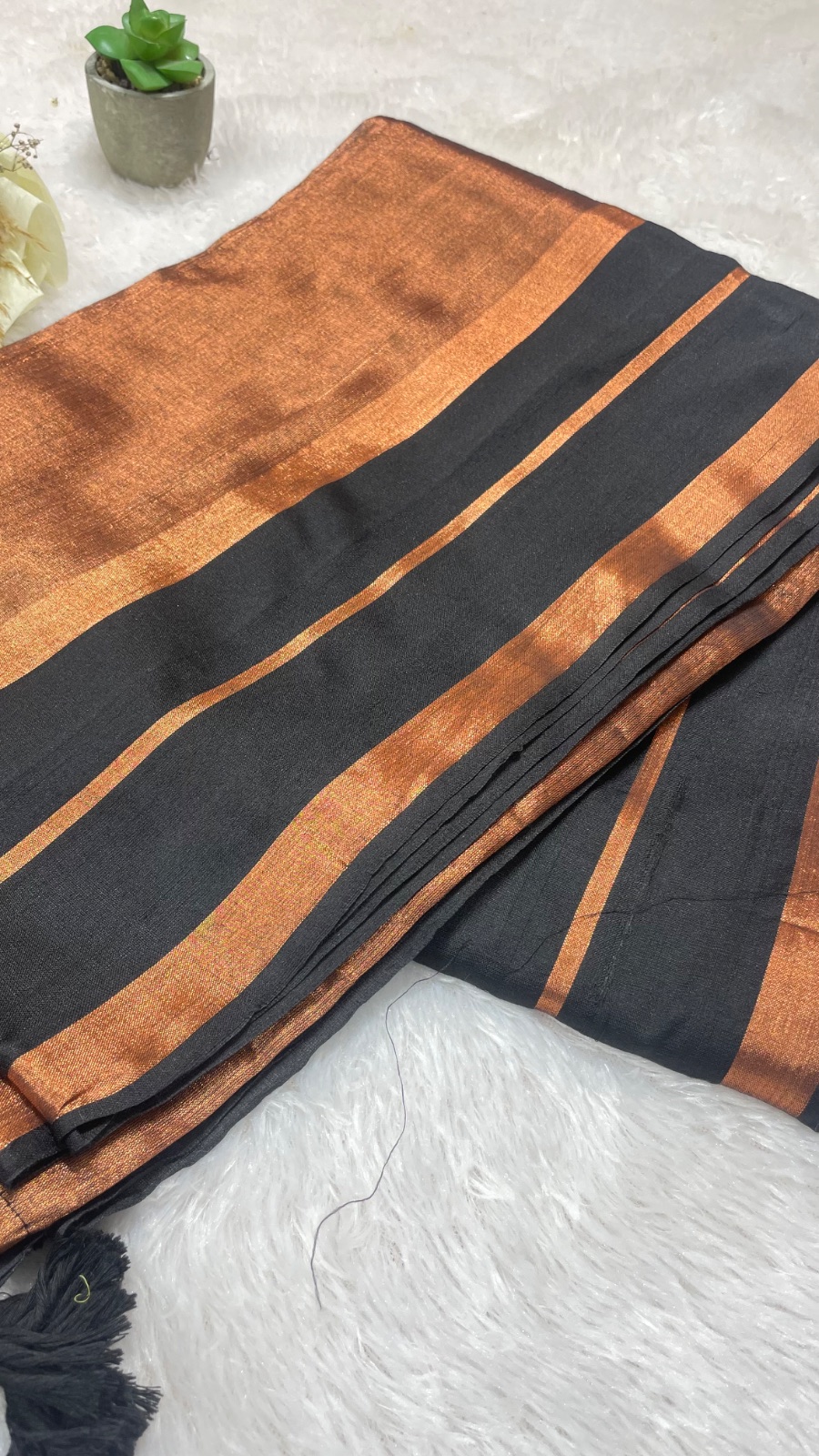 Blackish with gold saree angle 3