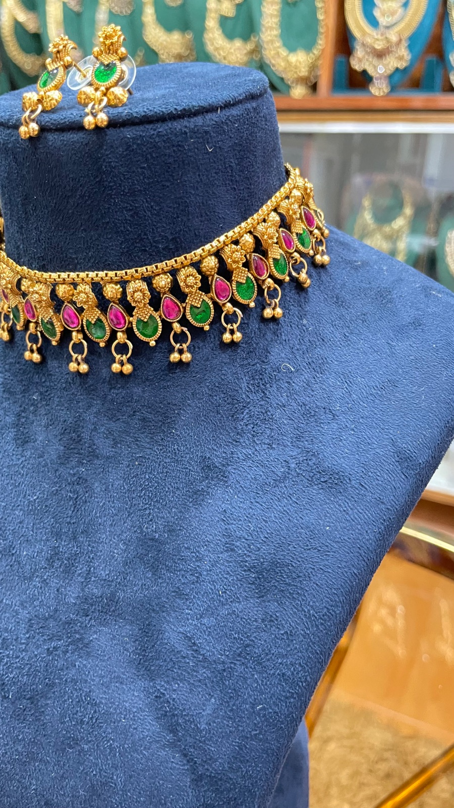 Pink and green drops choker angle 3