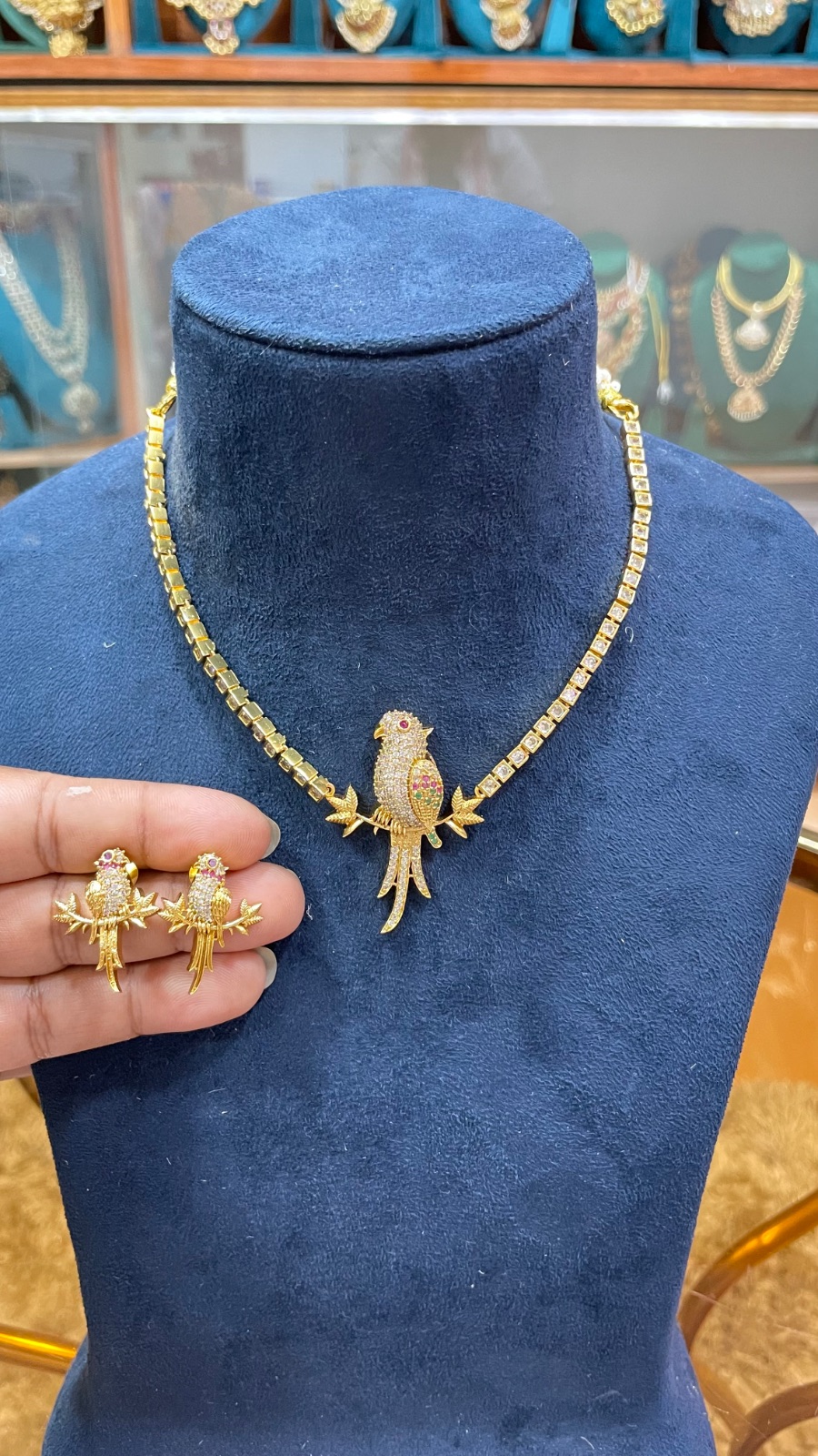 parrot design golden finishing