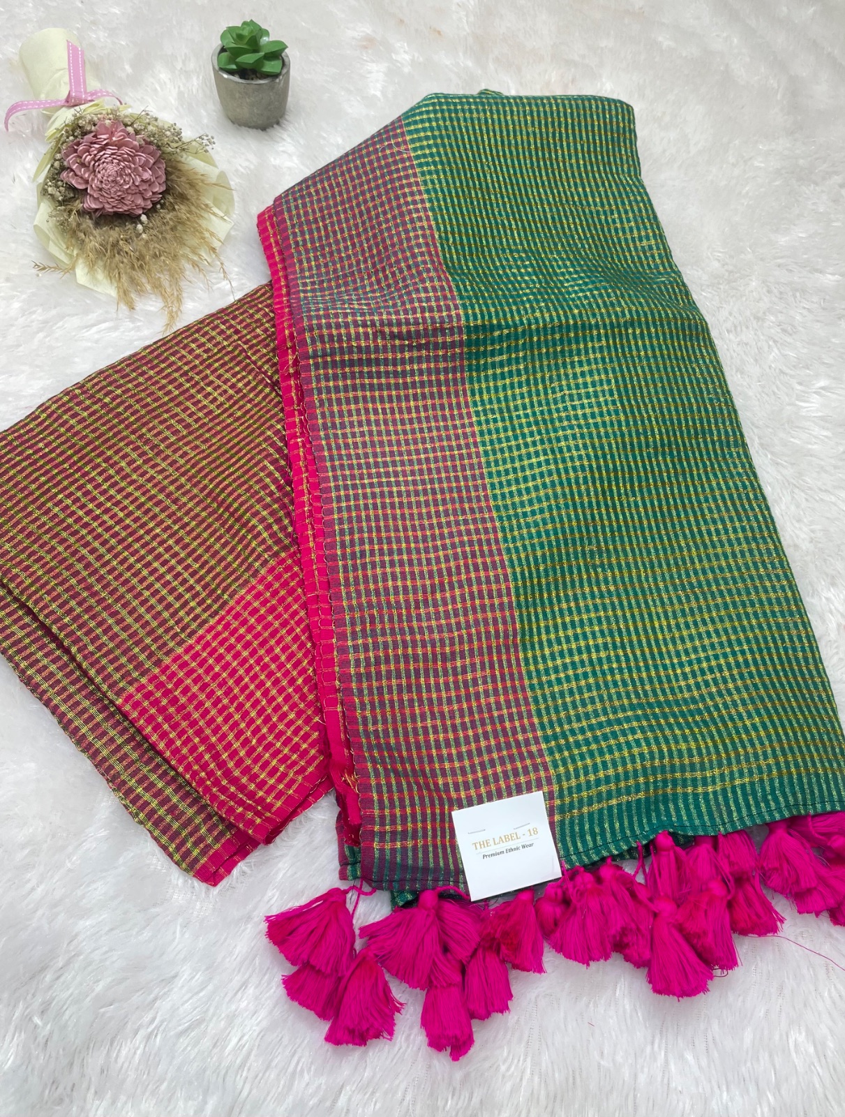 Small checks cotton saree