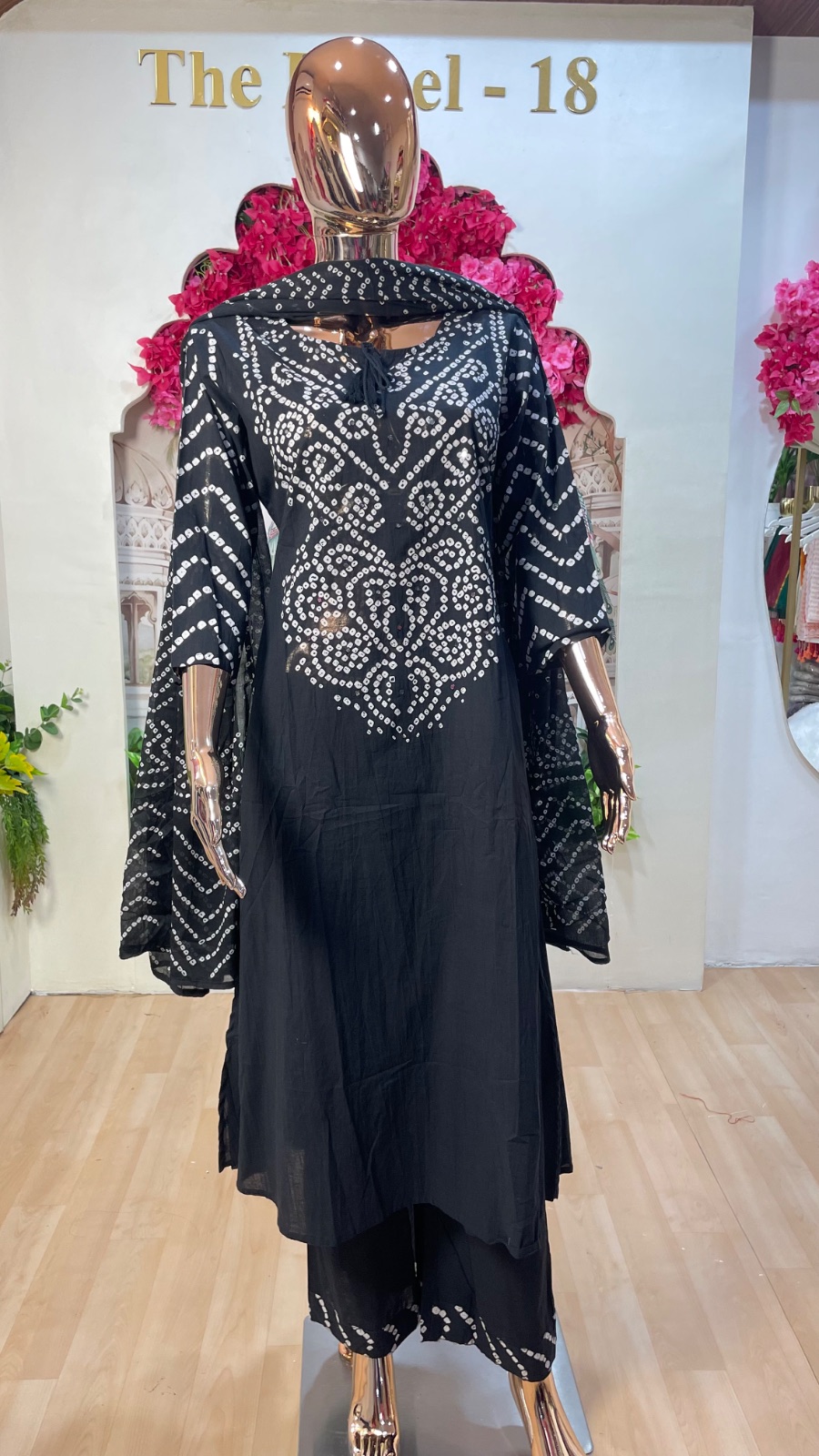 Black kurti set angle 2