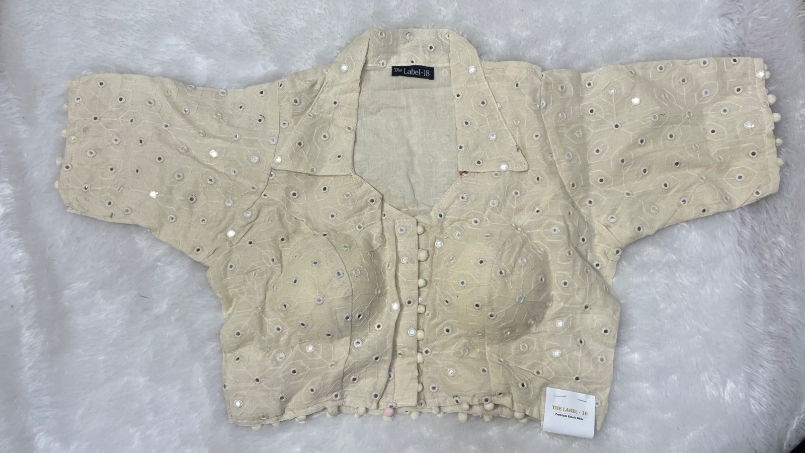 Cotton blouse with minute embroidery