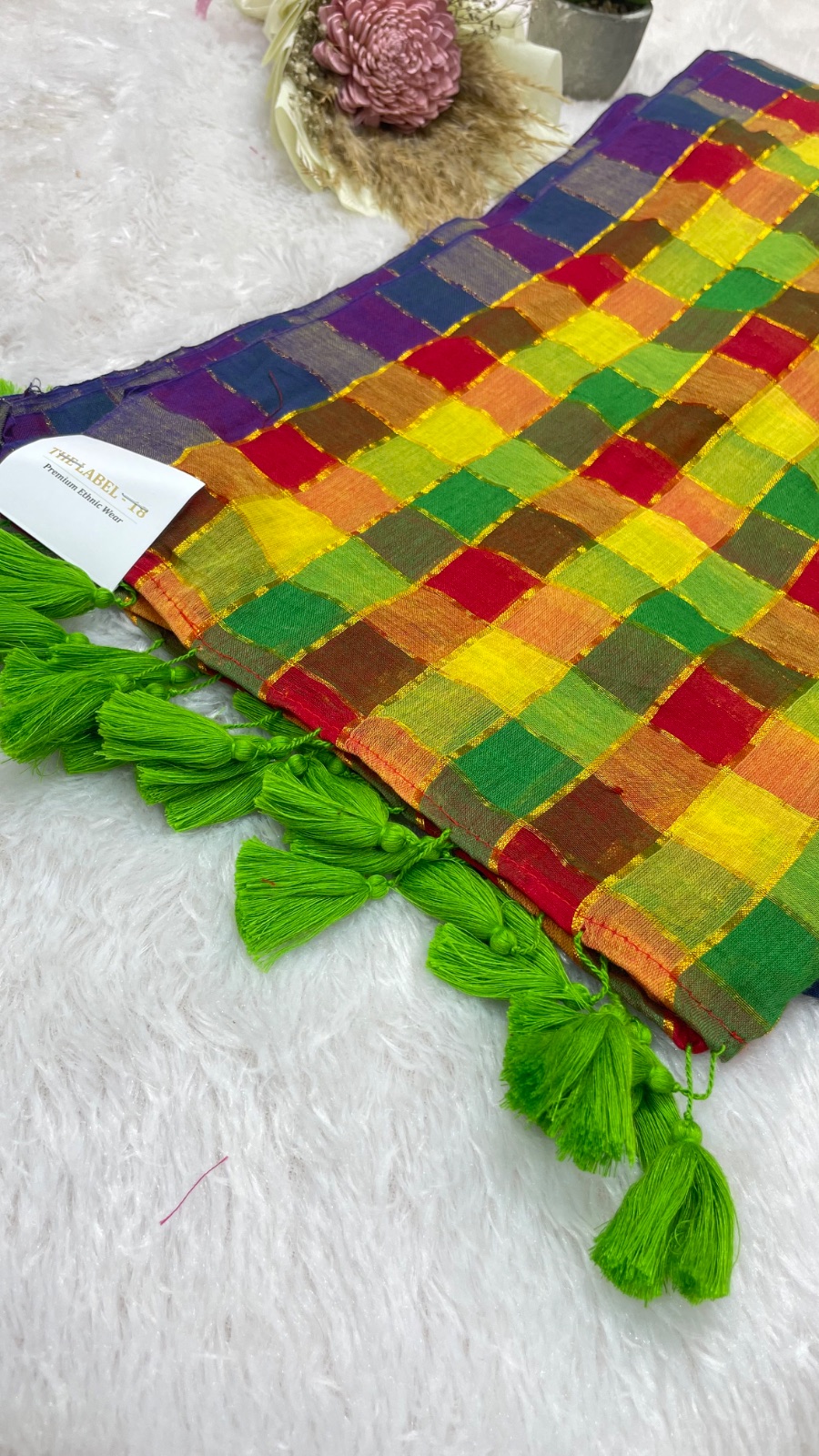 Checks pattern saree