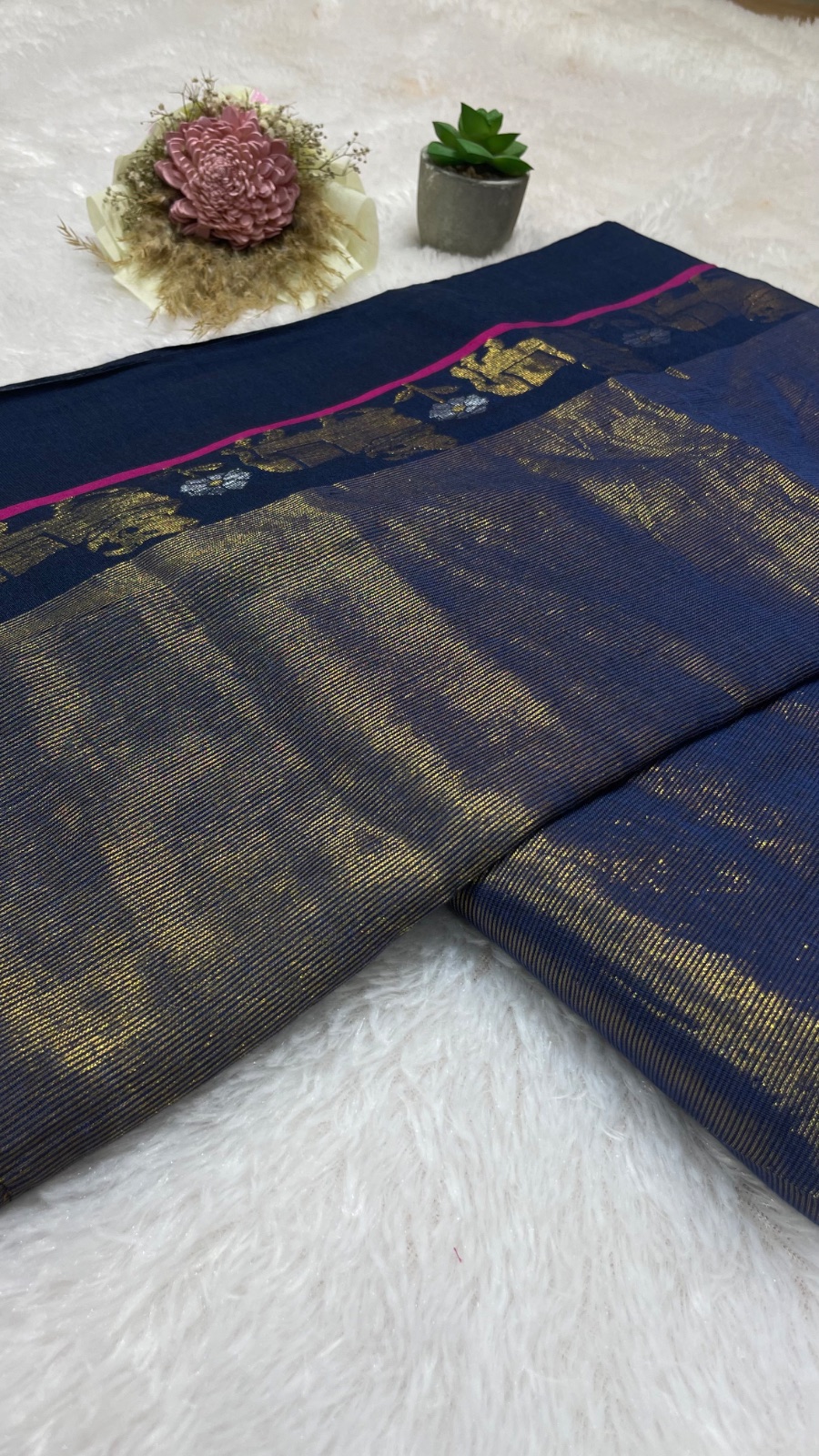 Cow pattern cotton saree angle 4