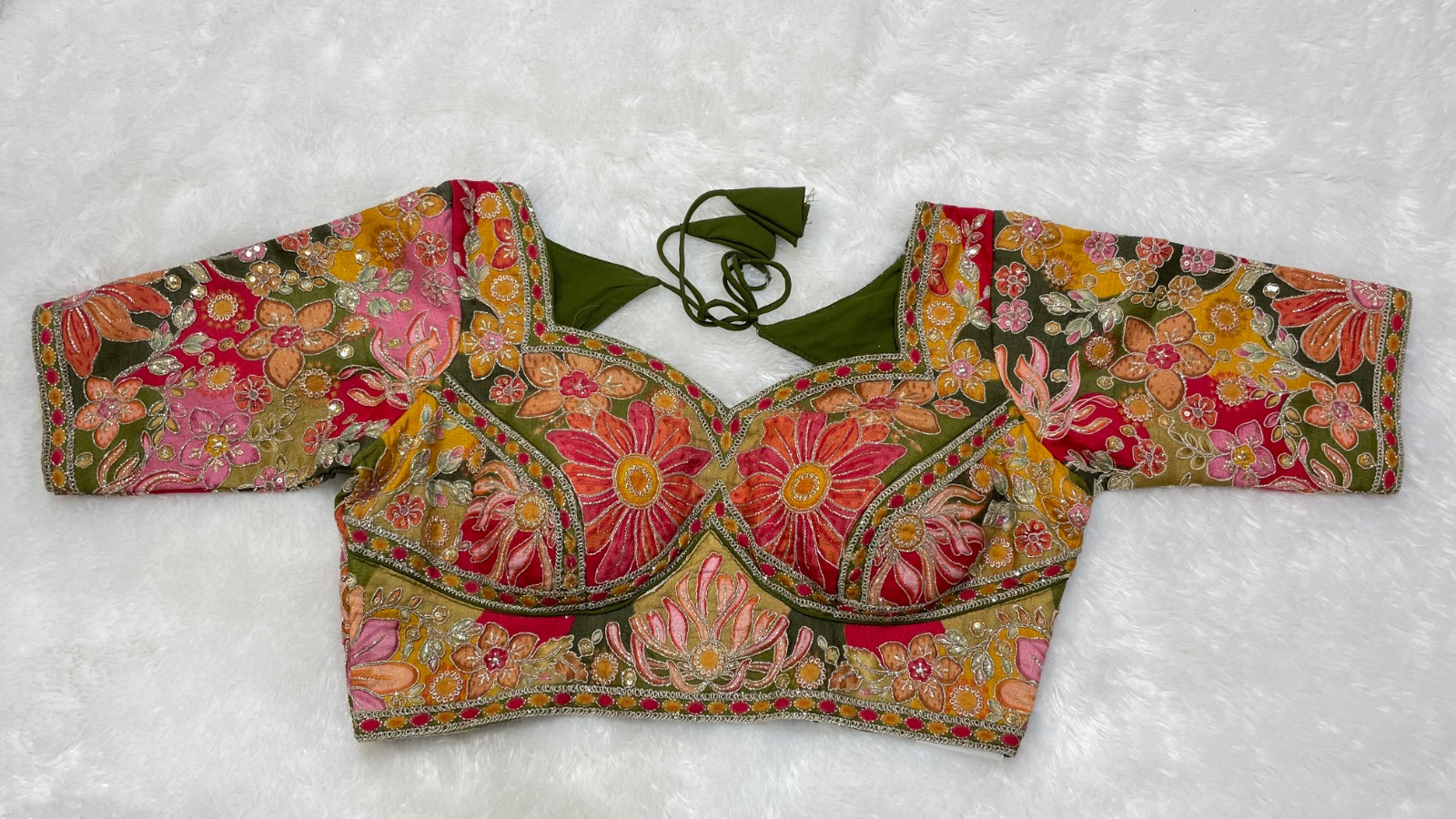 Floral blouse in Olive