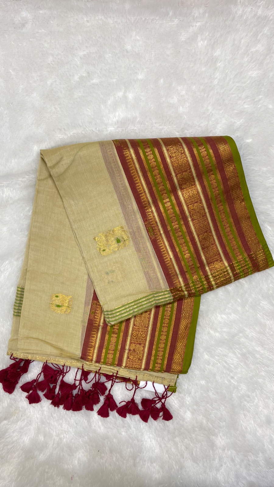 Cream cotton saree angle 2