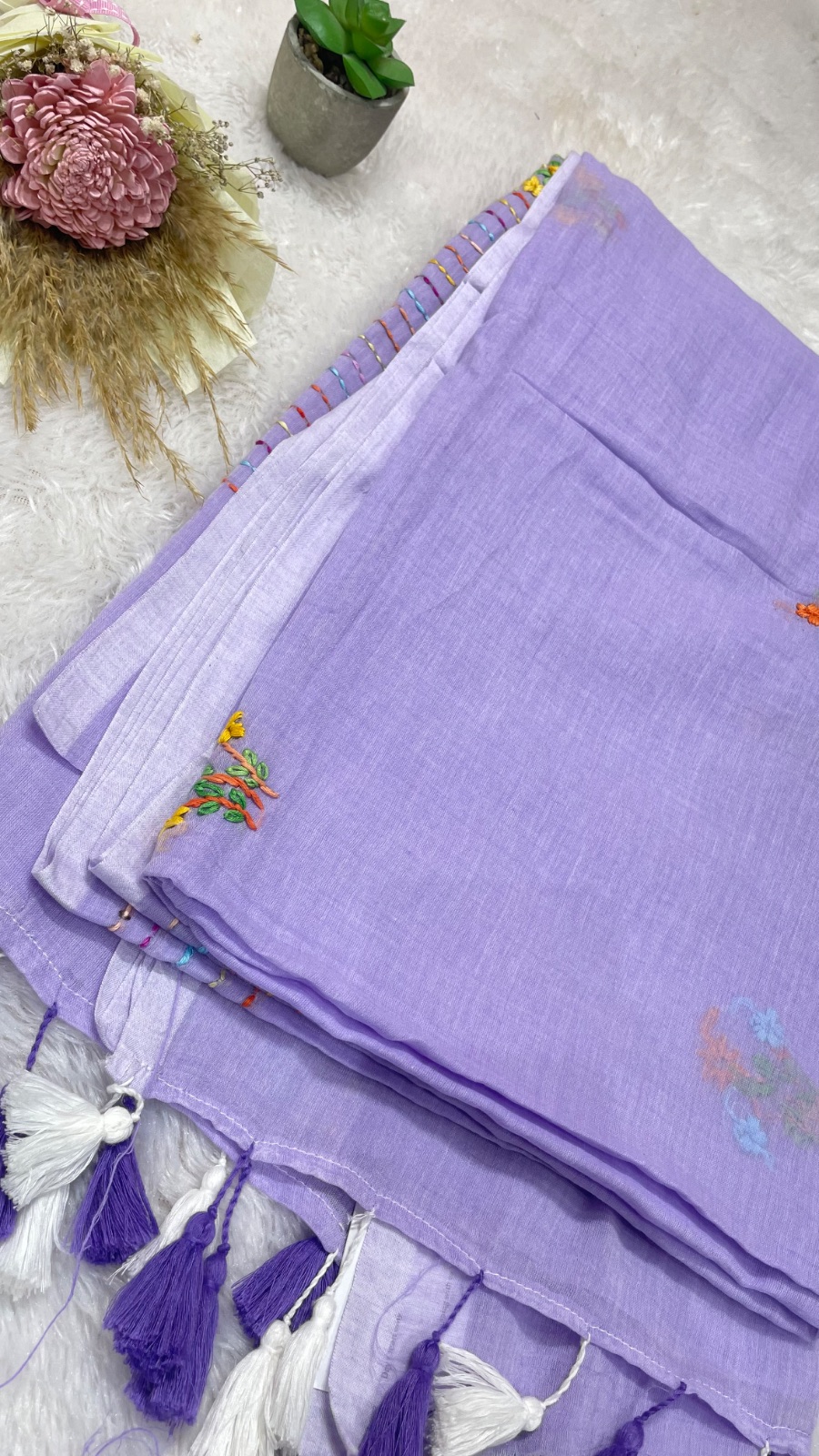Embroidery cotton saree angle 4