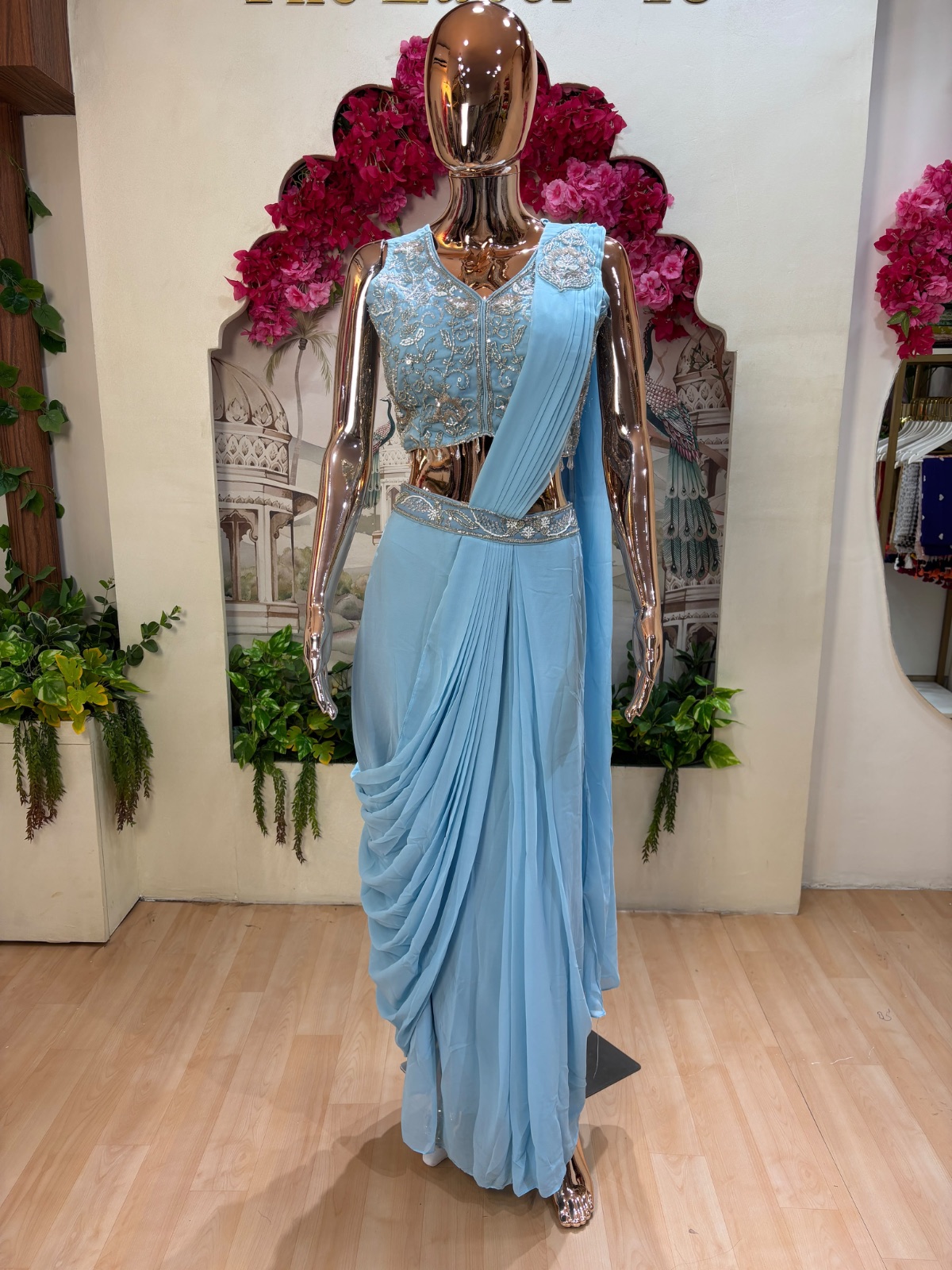 Ready to wear dress angle 4