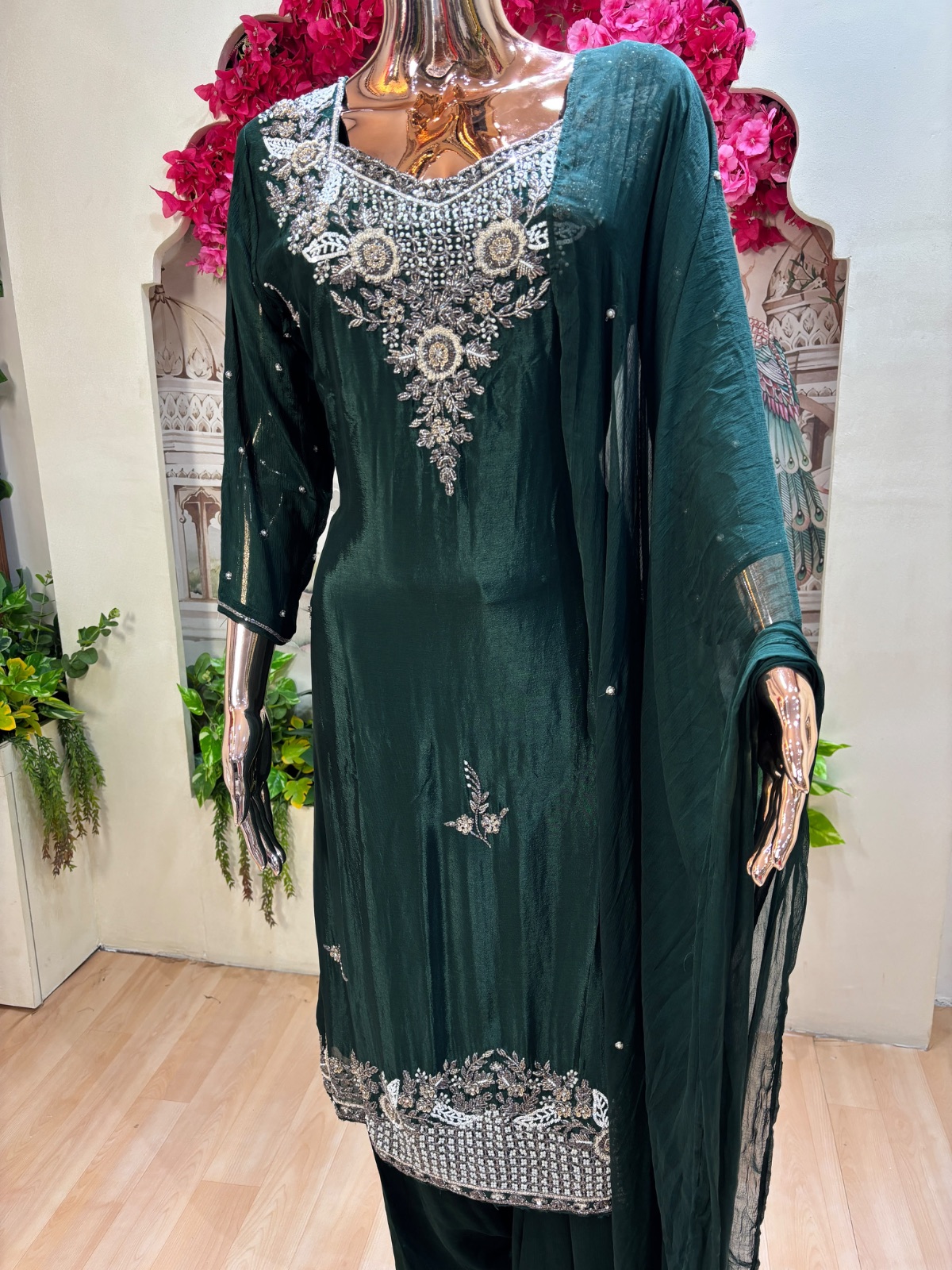 Dark Green kurti set angle 3