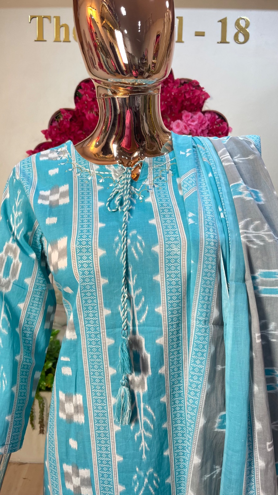 Blue cotton kurti set angle 4
