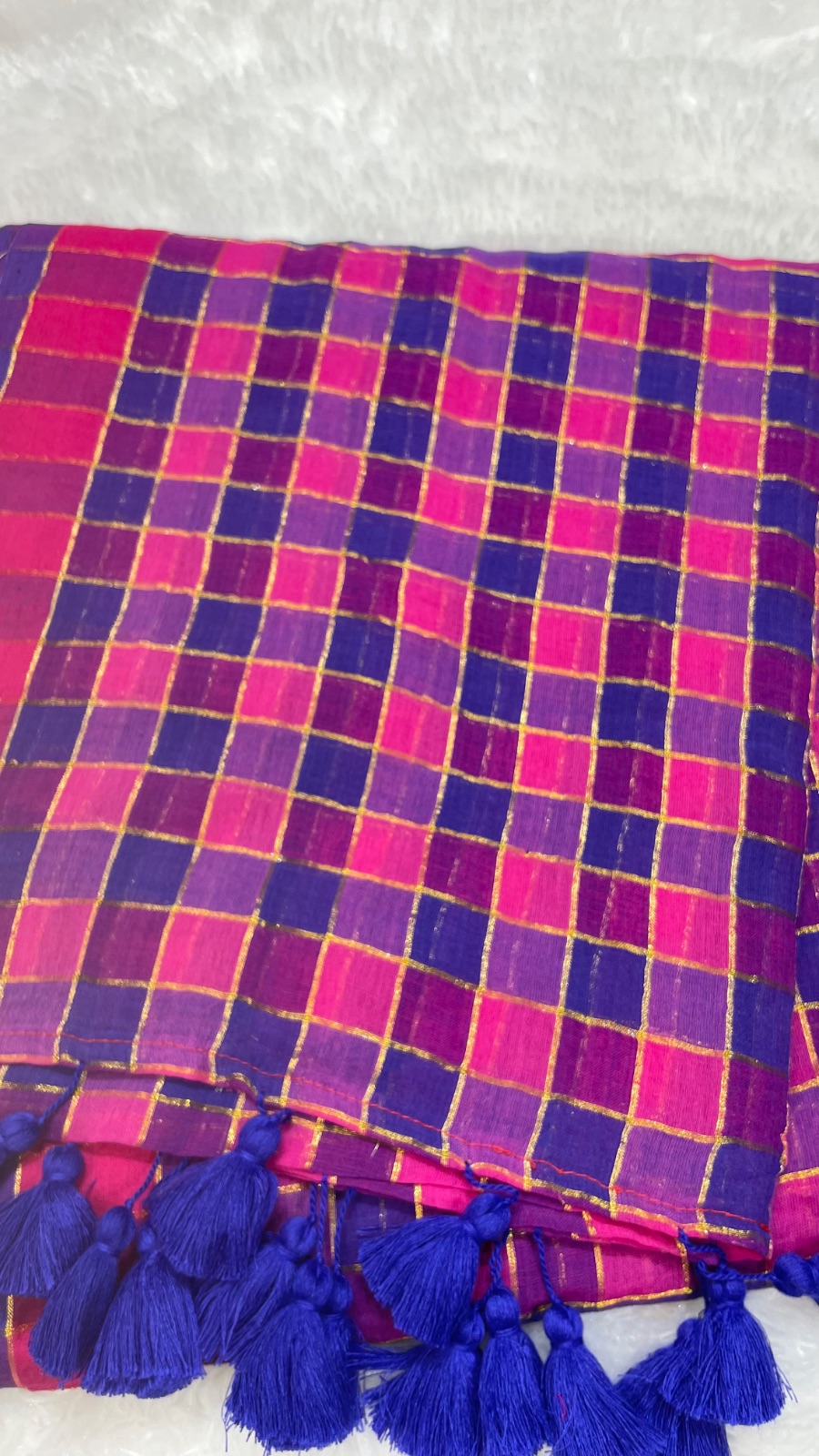 Big checked cotton saree angle 3