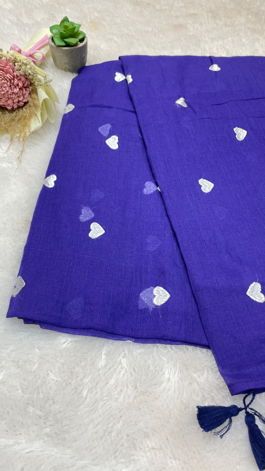 Heart embroidery saree