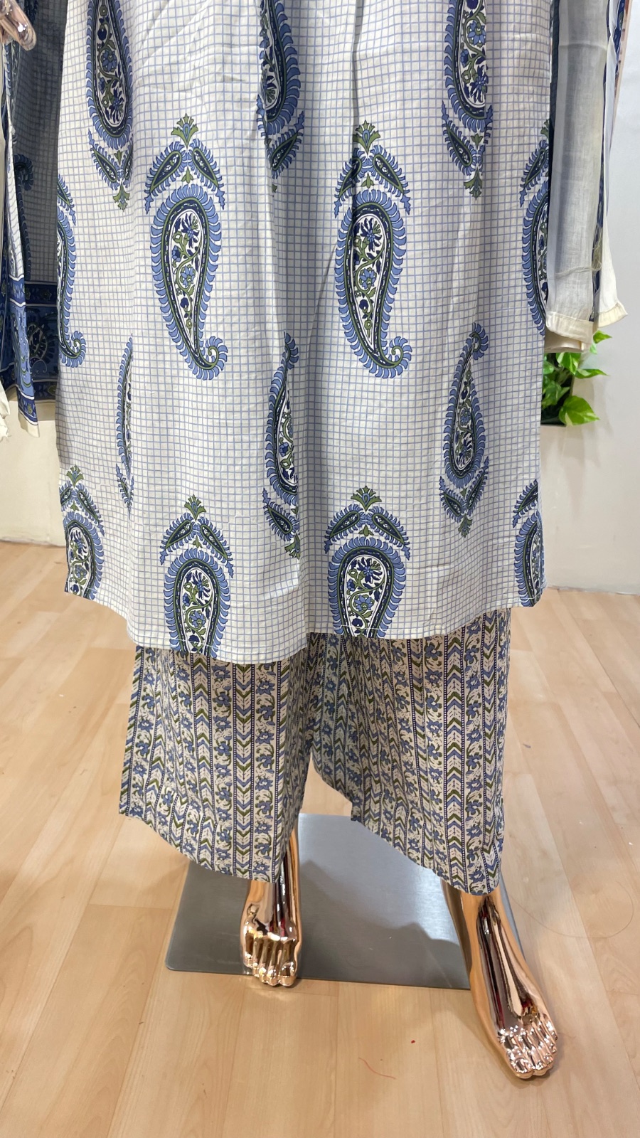 Checks kurti set angle 5