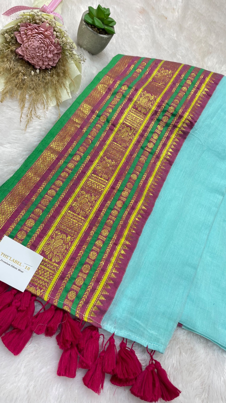 Zari border saree angle 2