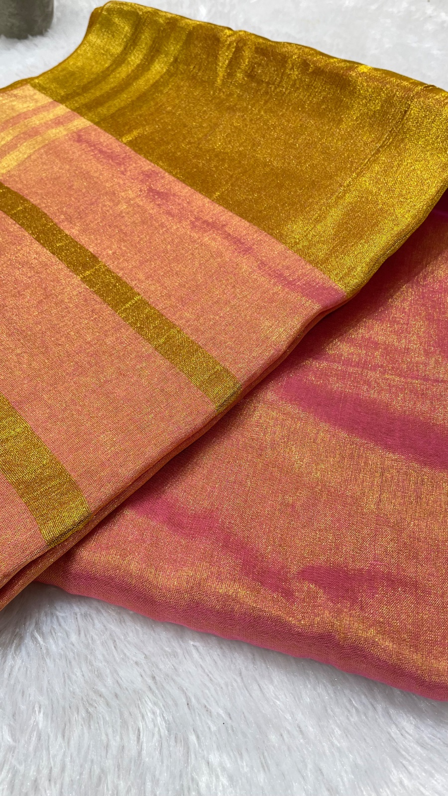 Golden sheen saree pink angle 4