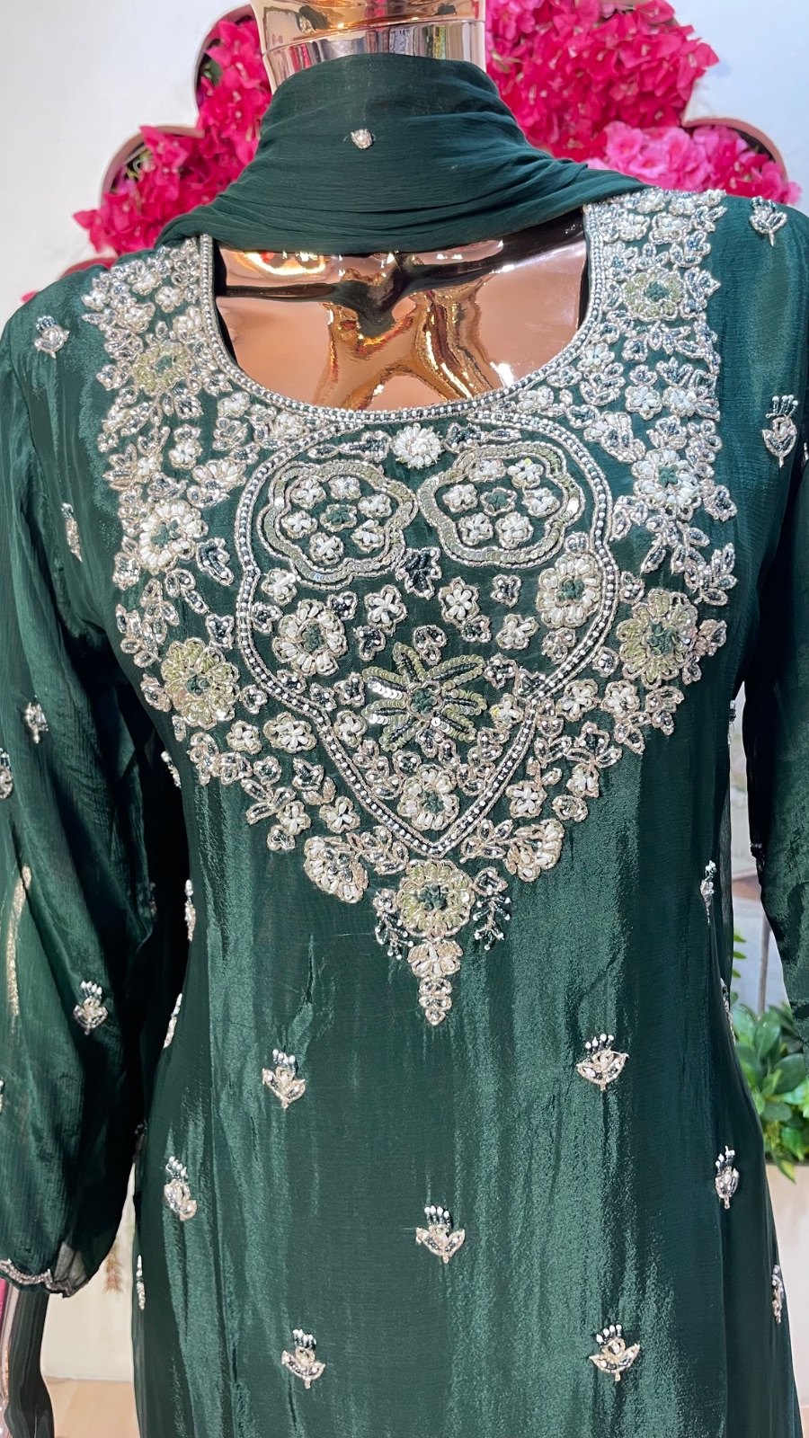 Green kurti set angle 3