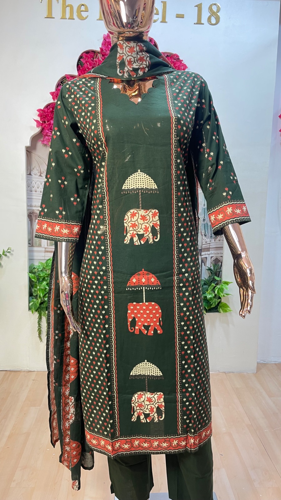 Green kurti set angle 4