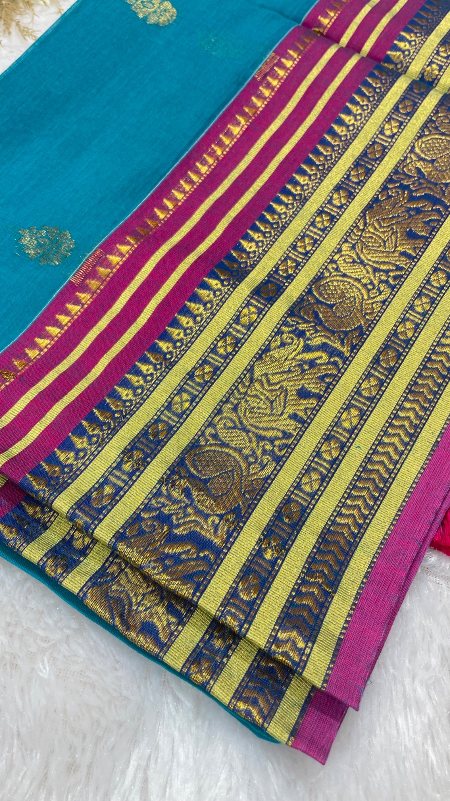 Blue cotton saree angle 3