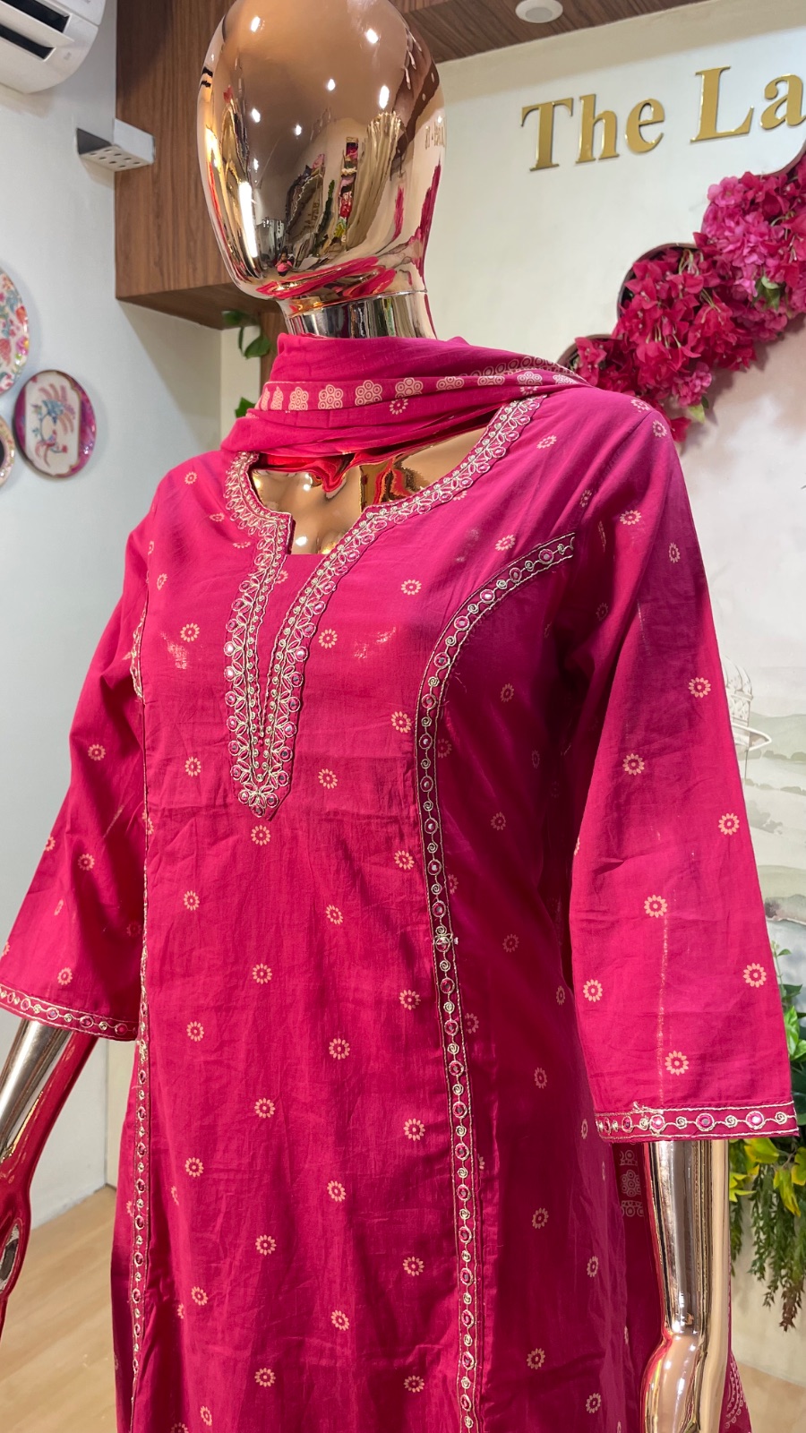 Pink kurti set angle 4
