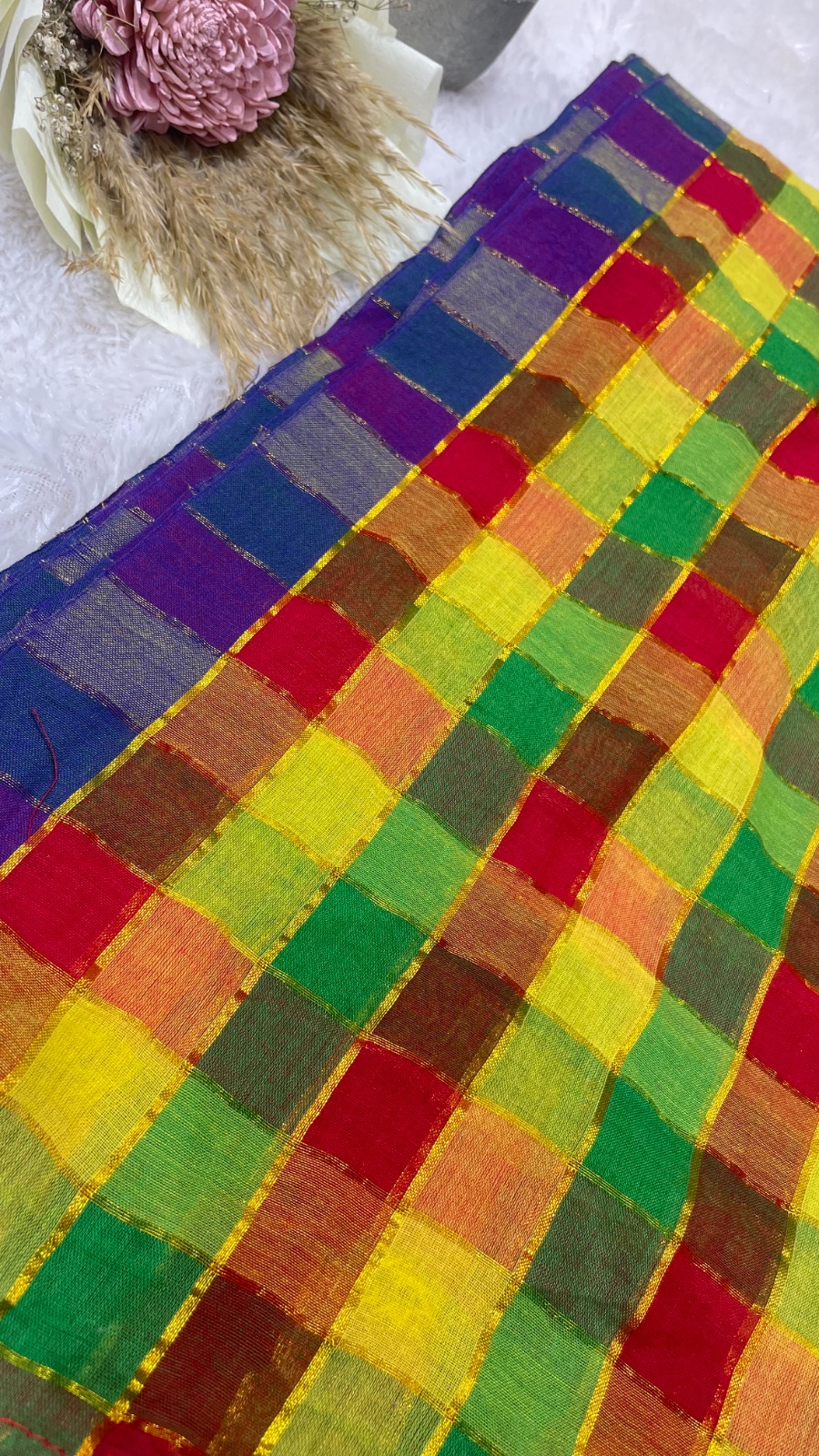 Checks pattern saree angle 2